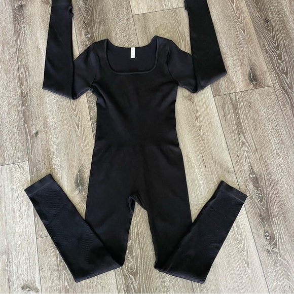 One Piece Bodycon Jumpsuits Square Neck Long Sleeve Thumb Holes Size Medium - Picture 3 of 9